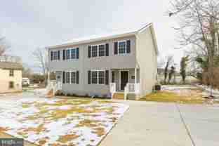 438 Hill St - Photo 1 of 1