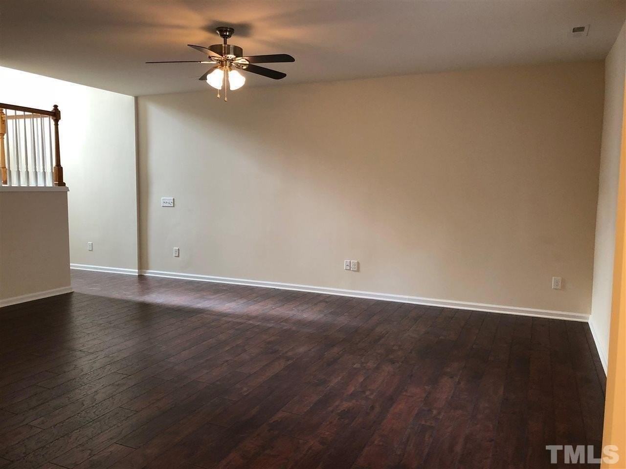 410 Chanson Dr - Photo 3 of 16
