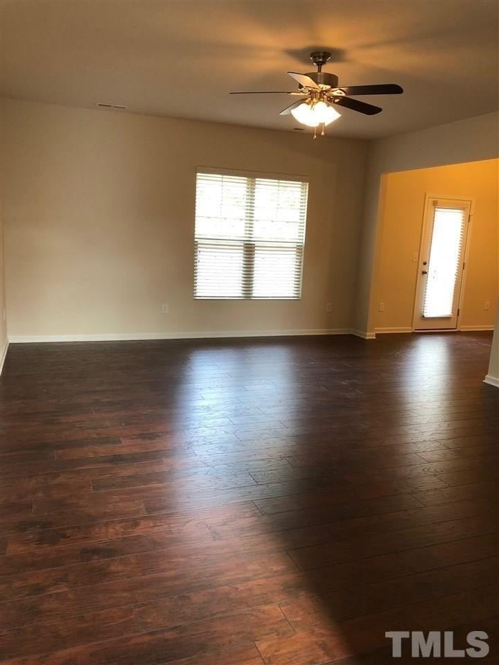 410 Chanson Dr - Photo 4 of 16