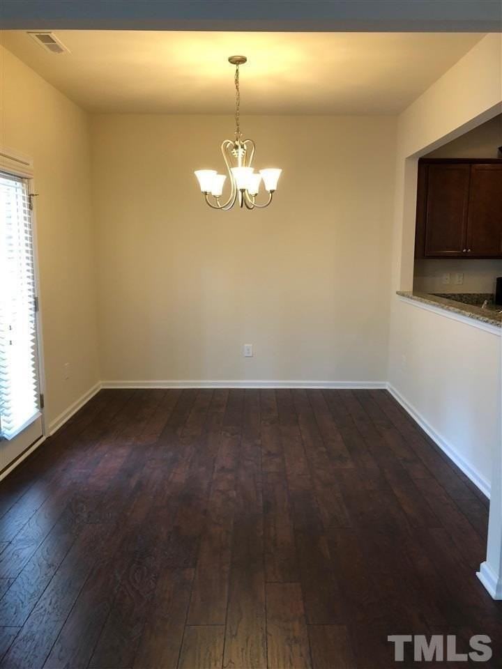 410 Chanson Dr - Photo 5 of 16