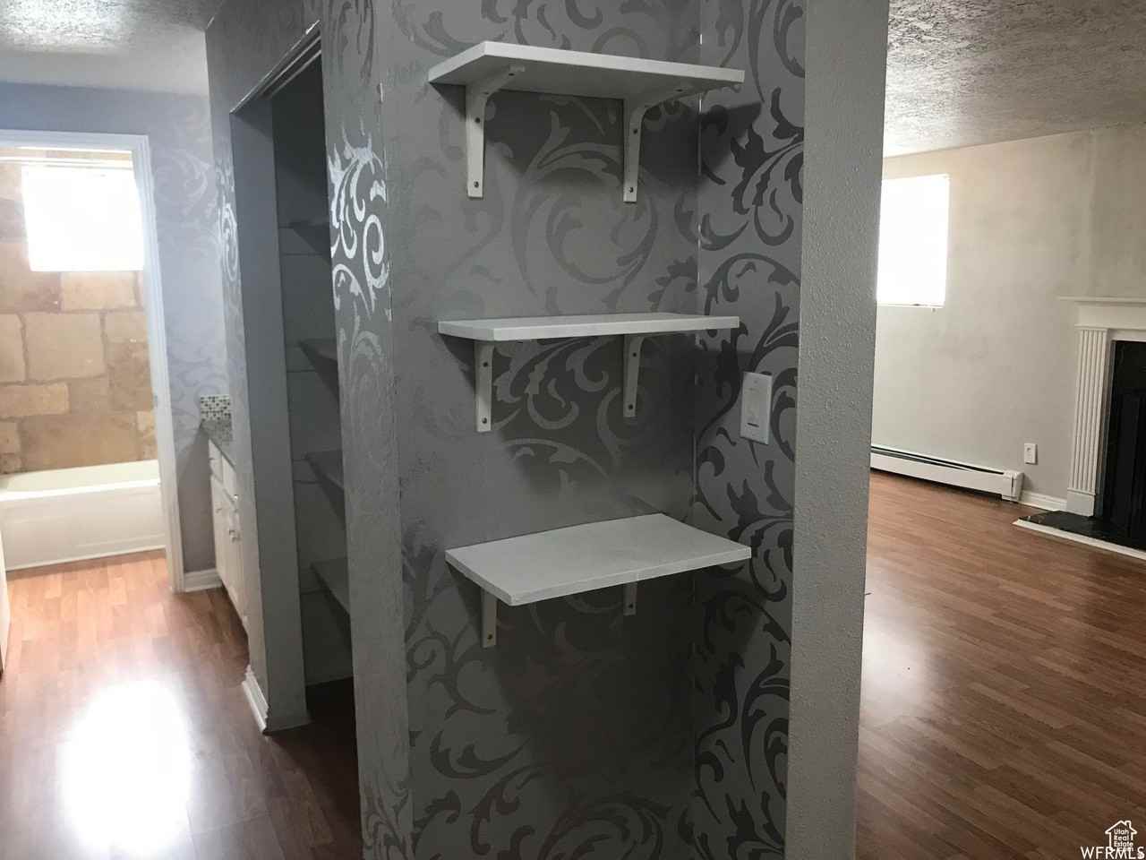 649 Swenson Ave #2 - Photo 5 of 21