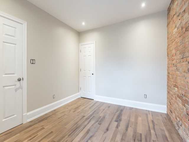 82 Barton Avenue - Photo 7 of 20