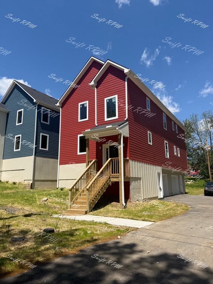 1036 Oakland Ave #1