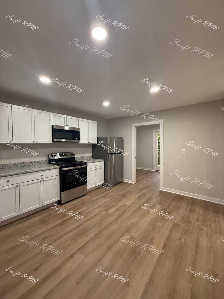 1036 Oakland Ave #1 - Photo 5 of 23