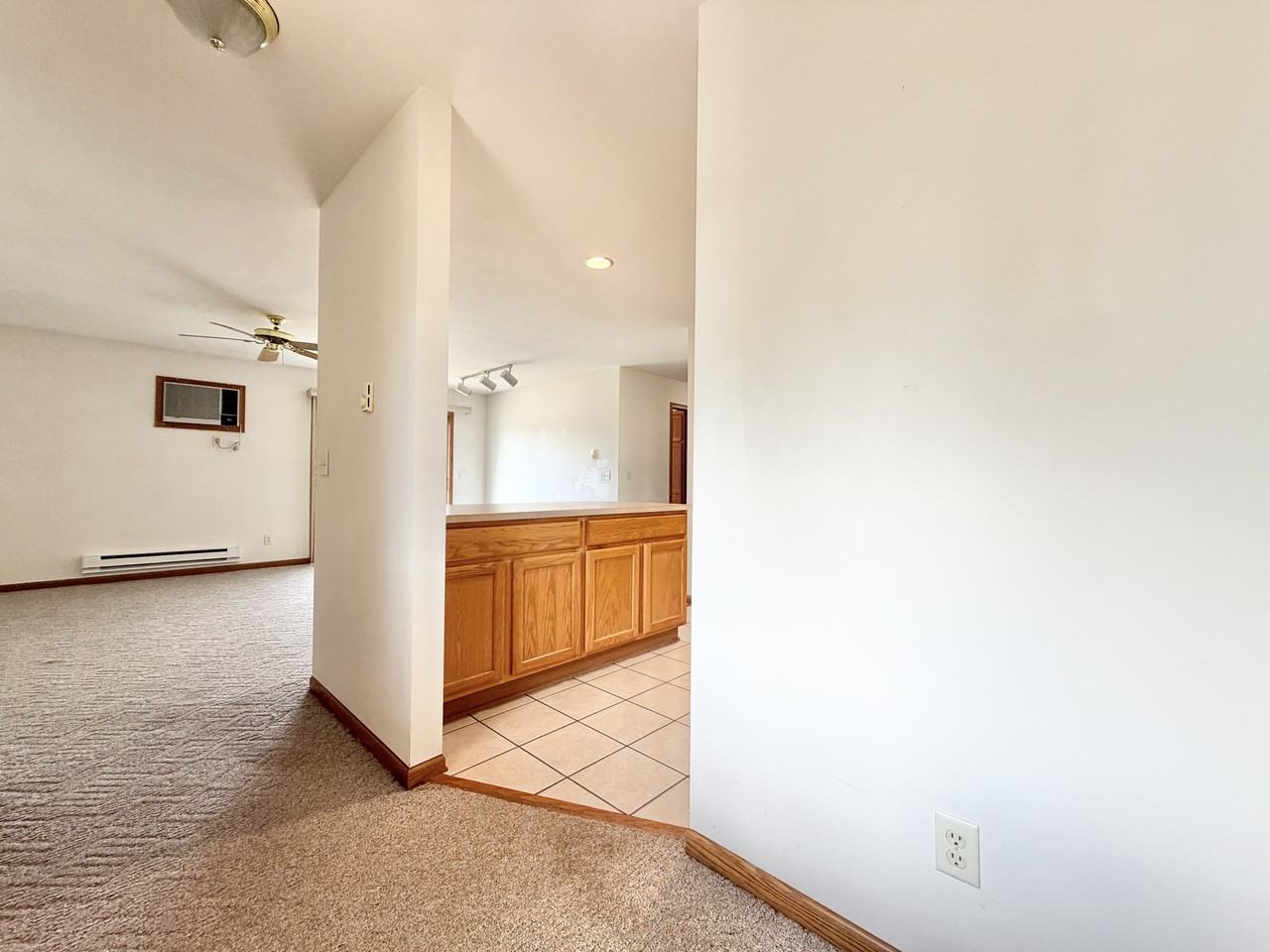 585 Kelvington Dr #3