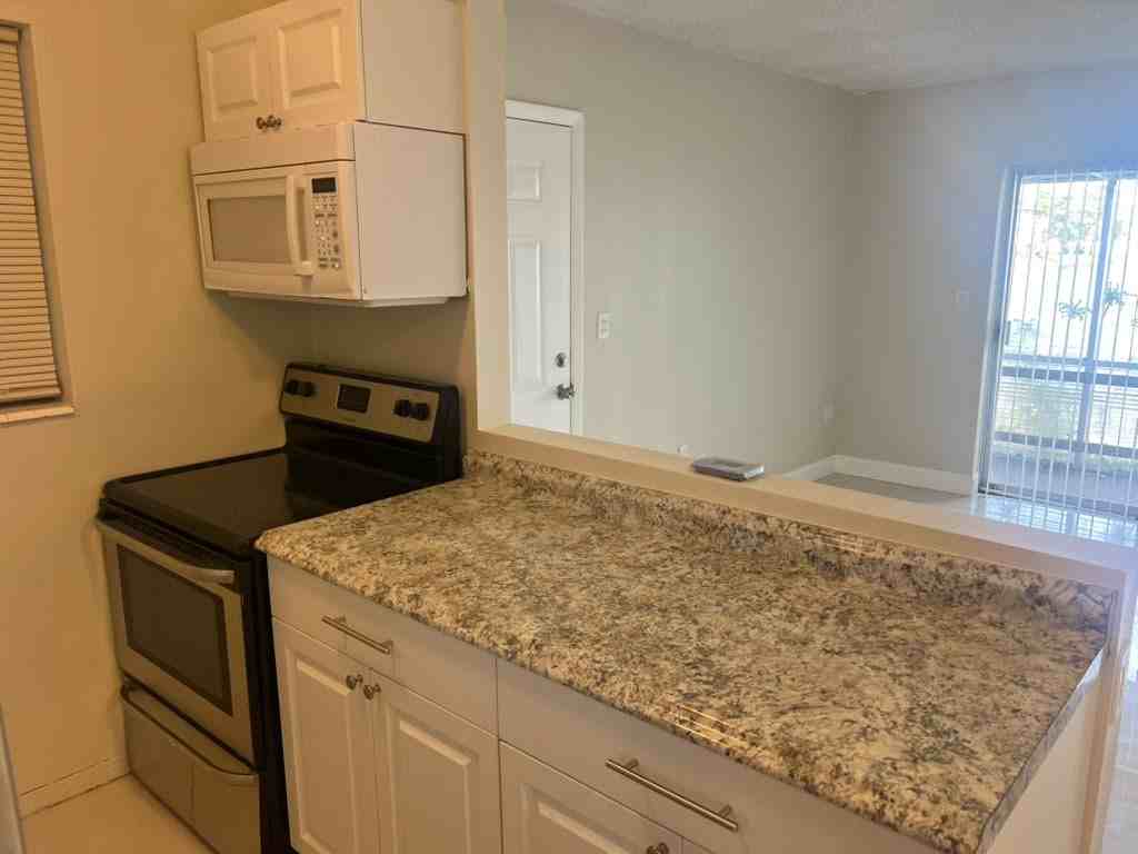 300 Northeast 191st StreetUnit 206 #206 - Photo 5 of 16