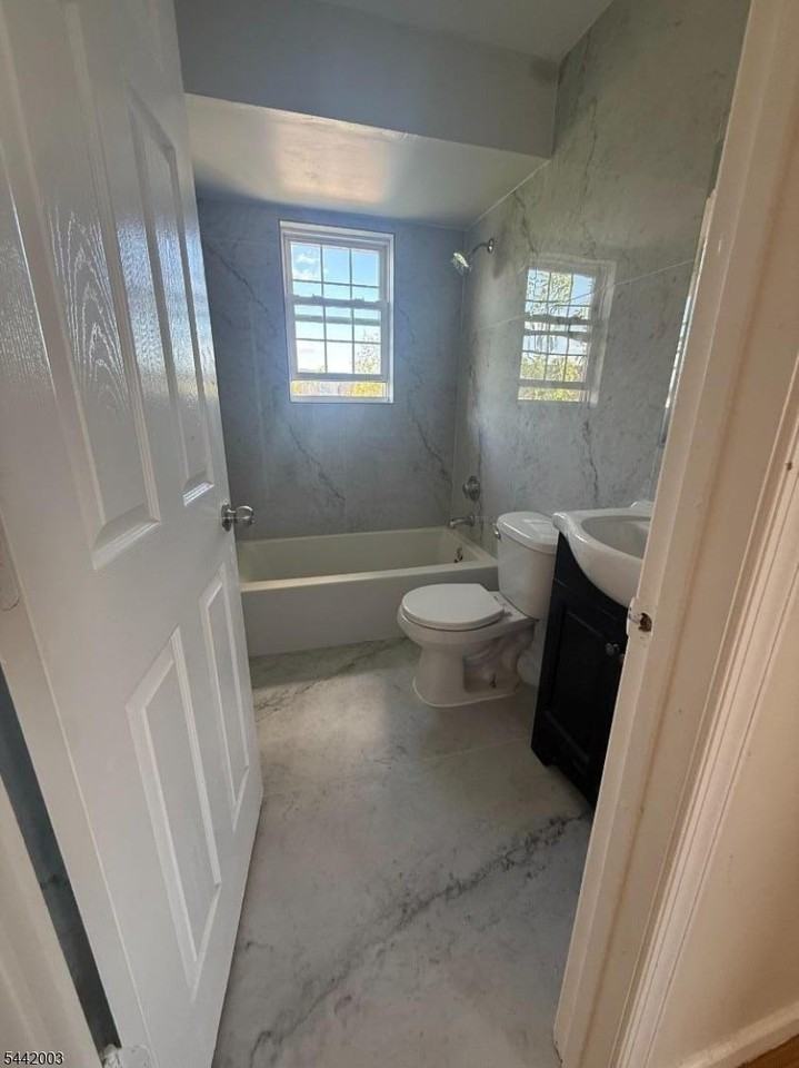 335 Broadway - Photo 6 of 14