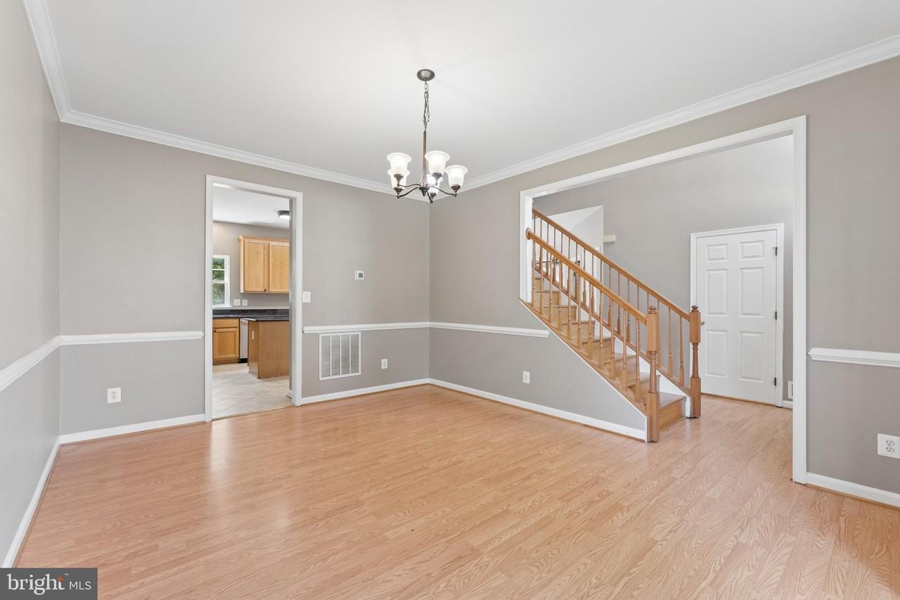 15121 Toccoa Ct - Photo 3 of 50