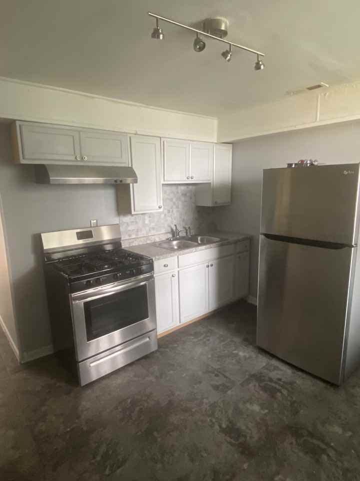 2704 E 77th St Unit 2 - Photo 3 of 9