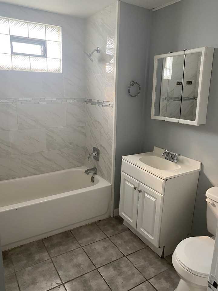 2704 E 77th St Unit 2 - Photo 4 of 9