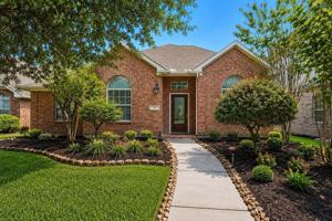 featured image of 18 Avenswood Pl