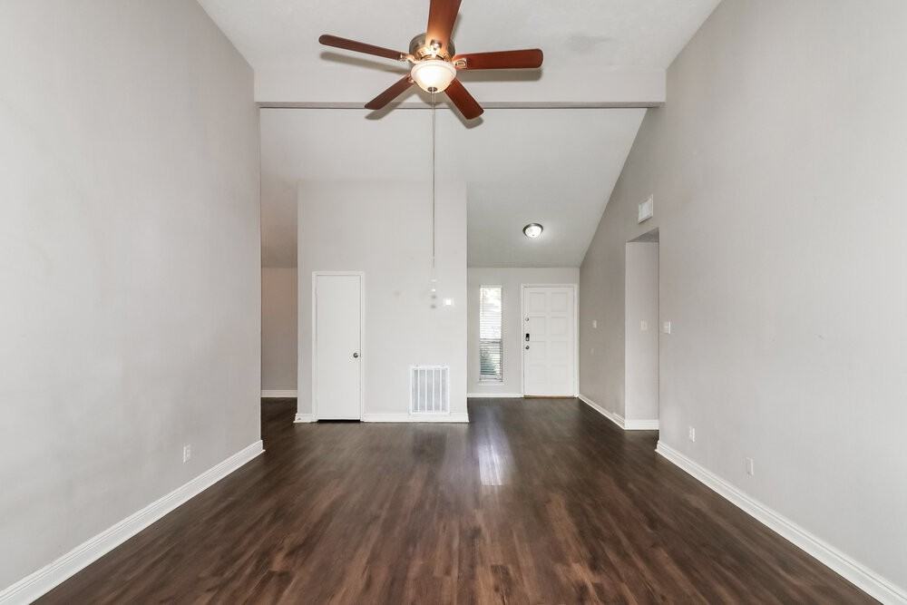 19411 Winding Branch Dr - Photo 4 of 14