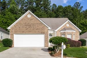 featured image of 11 Harpers Farm Dr