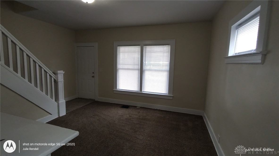 1131 W High St - Photo 4 of 14