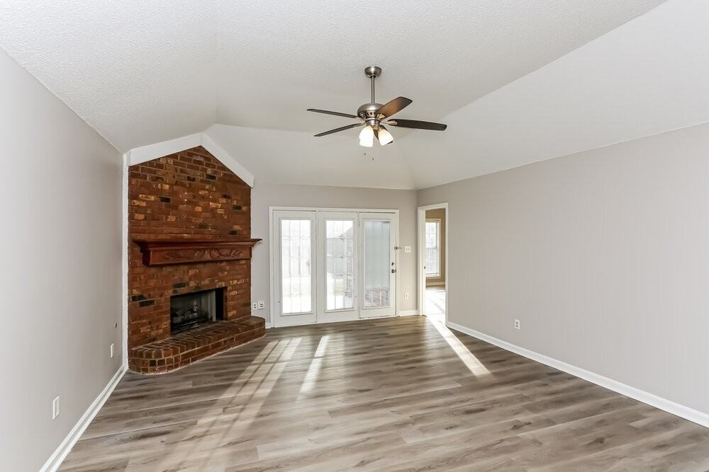 2729 Fletcher Crest Cv - Photo 4 of 17