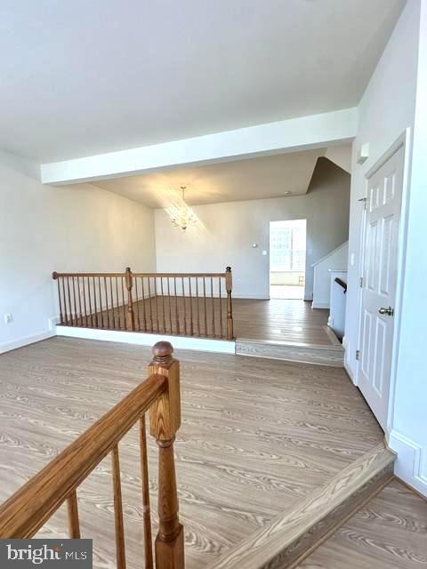 637 Mcleary Sq Se - Photo 2 of 28