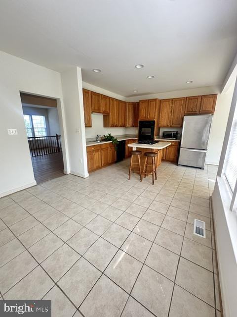 637 Mcleary Sq Se - Photo 7 of 28
