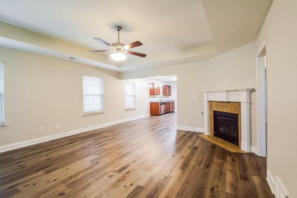 3257 E Hartland Dr - Photo 4 of 16
