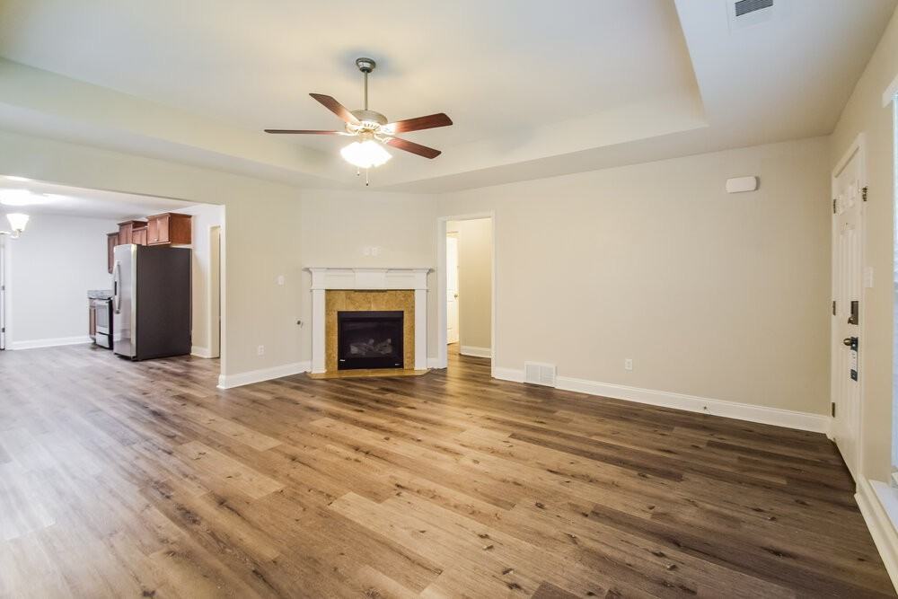 3257 E Hartland Dr - Photo 5 of 16