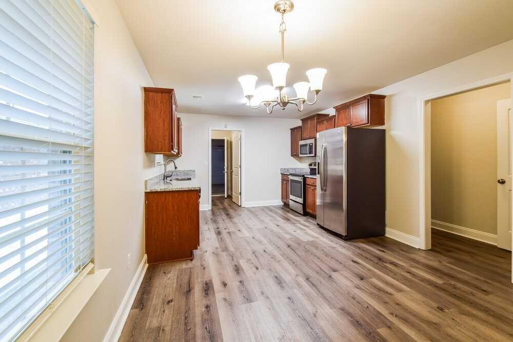 3257 E Hartland Dr - Photo 7 of 16