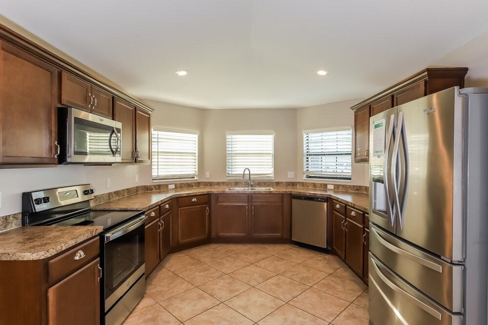 1817 James Towne Ln - Photo 6 of 16