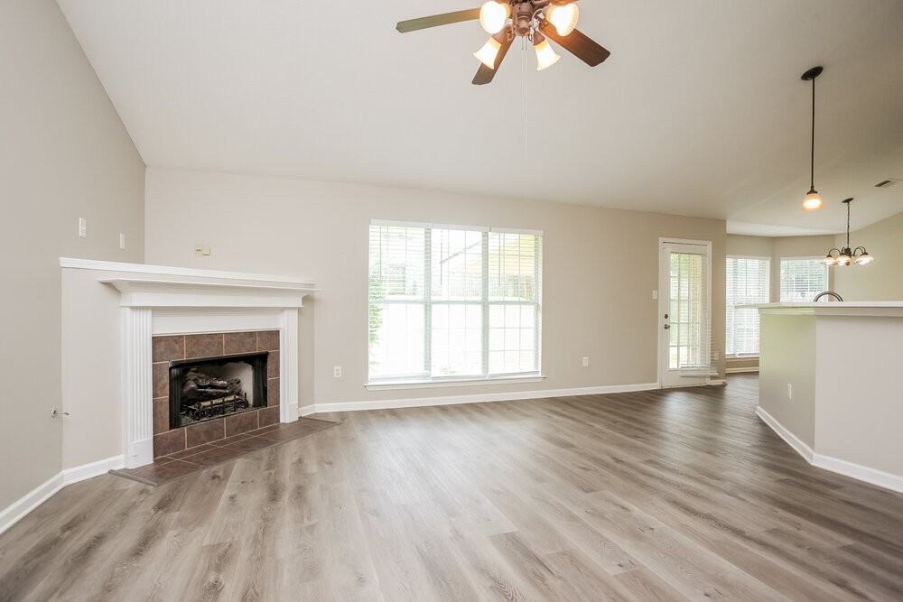 1657 Madison Ave - Photo 4 of 17