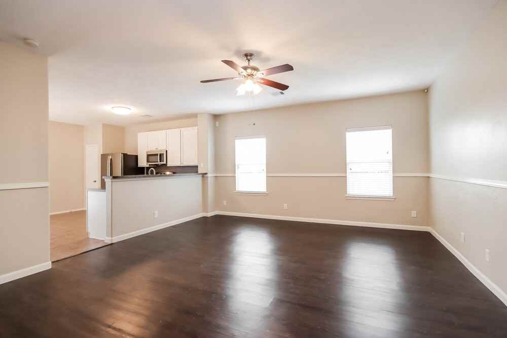 7003 Orchid St - Photo 3 of 16