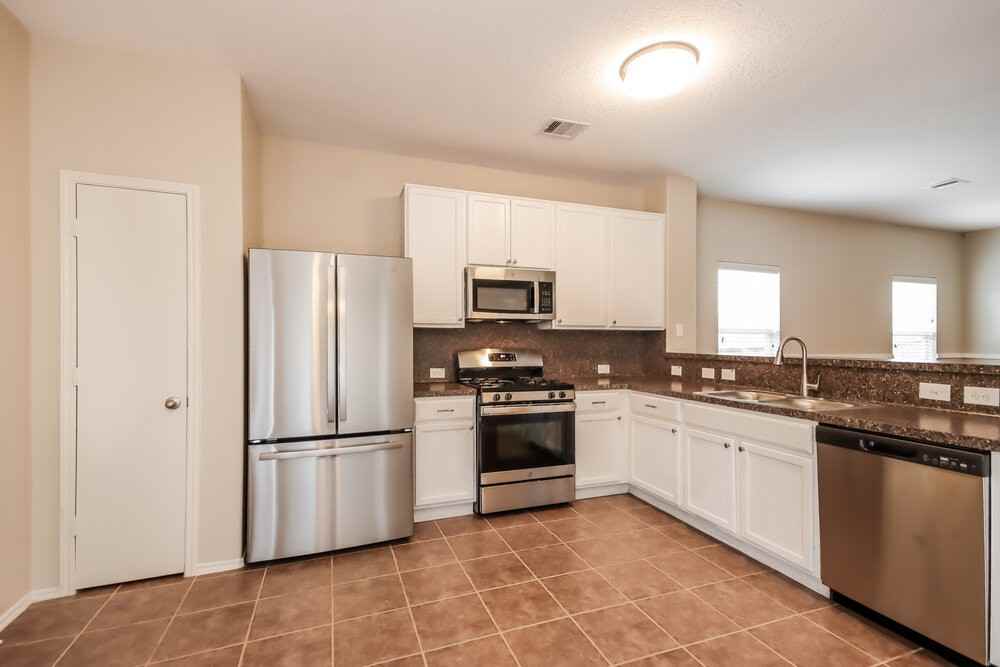 7003 Orchid St - Photo 6 of 16