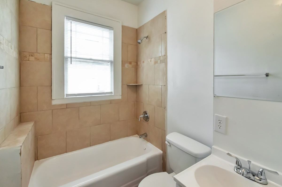 29 W 21st St #1 - Photo 6 of 11