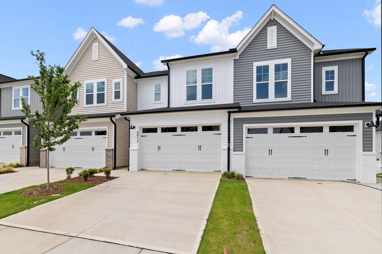 8913 Kennebec Crossing Dr #1 - Photo 4 of 43
