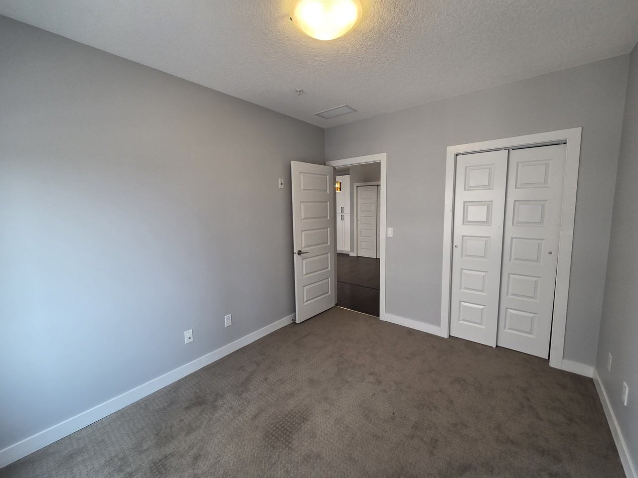 511 5151 Windermere Blvd - Photo 2 of 15
