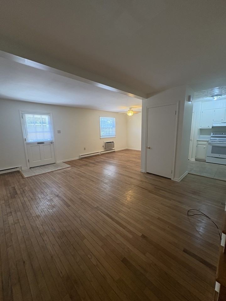 1116 Wayne Ave #1116 - Photo 7 of 19