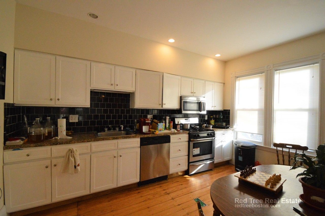 30 Circuit St #1
