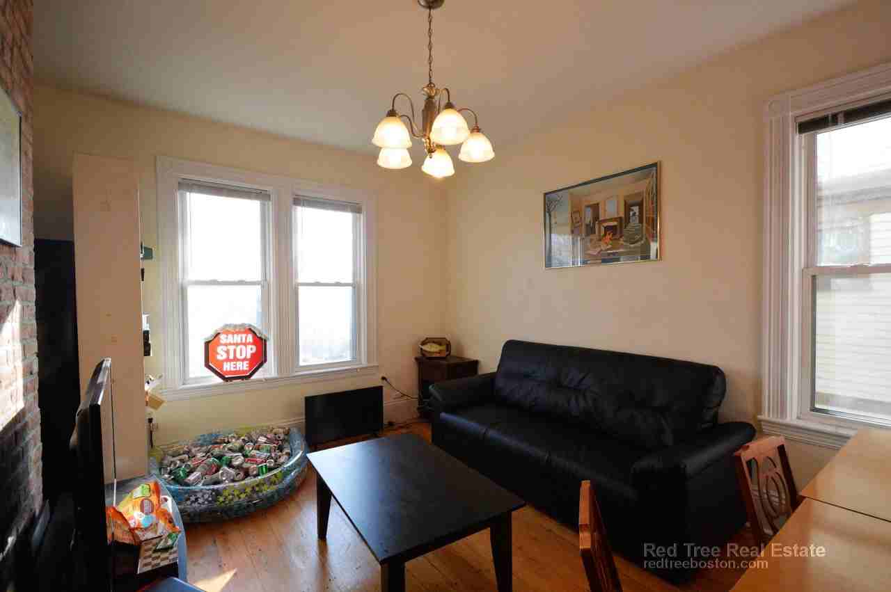 30 Circuit St #1 - Photo 3 of 11