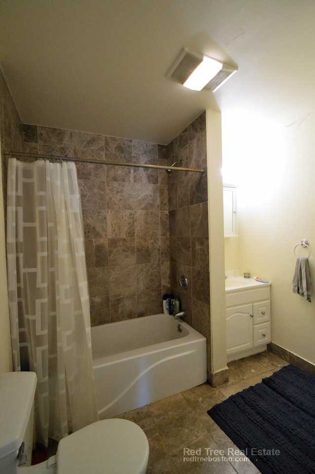 30 Circuit St #1 - Photo 5 of 11