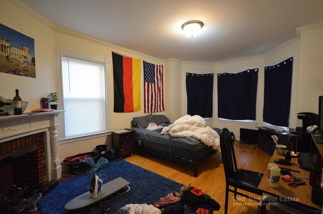 30 Circuit St #1 - Photo 6 of 11