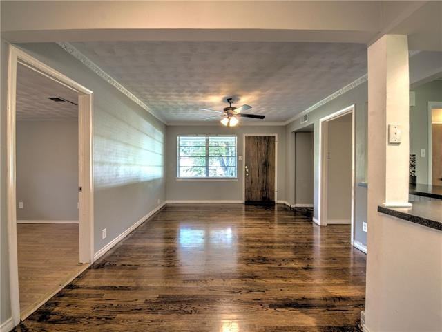 10153 Casa View Dr - Photo 3 of 14