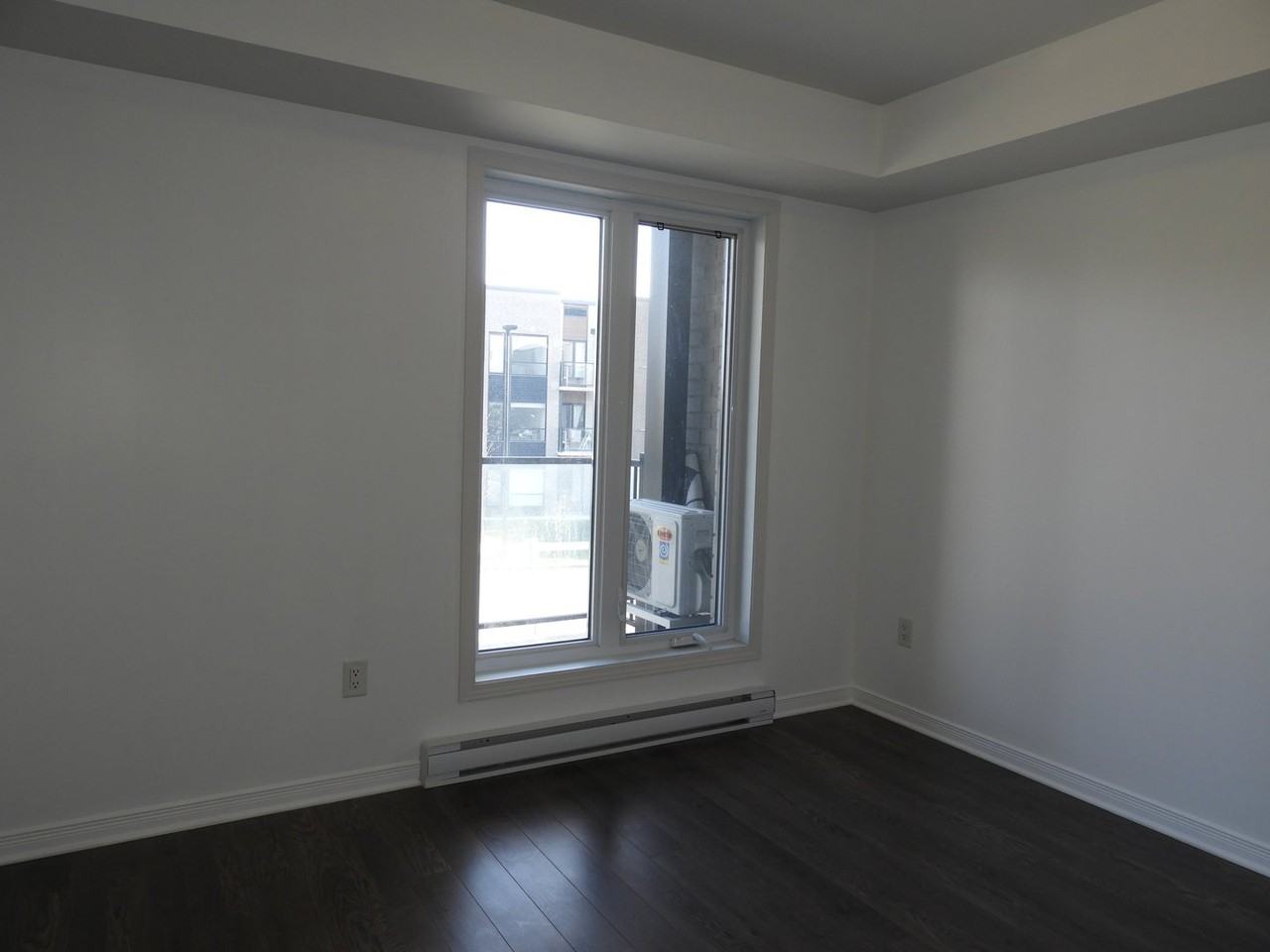 323 Av De L'Hippodrome - Photo 7 of 15