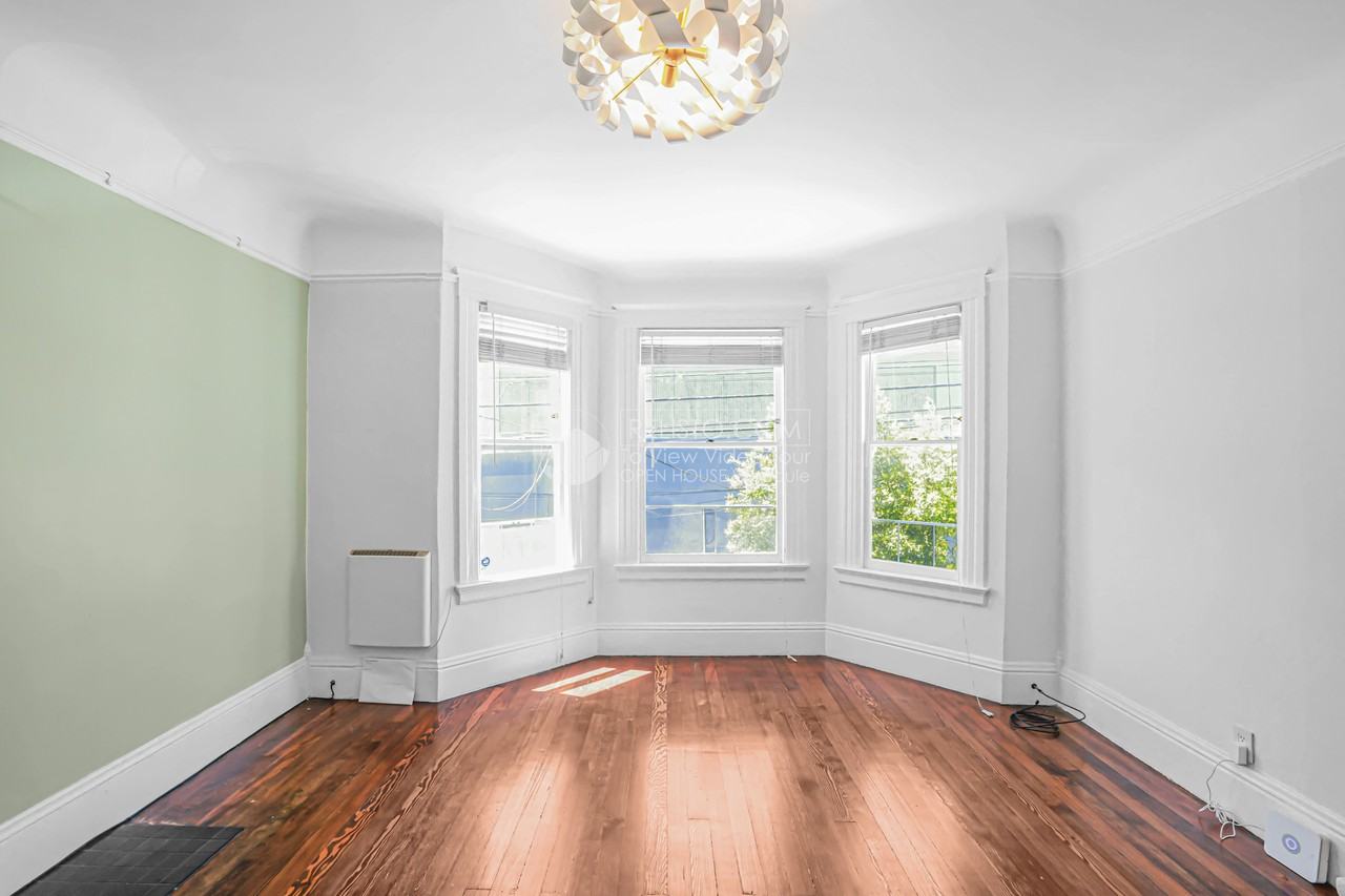1353 Minna St - Photo 5 of 13