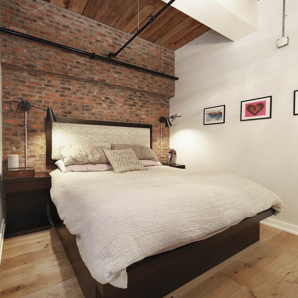 43 Hanna Ave - Photo 3 of 7