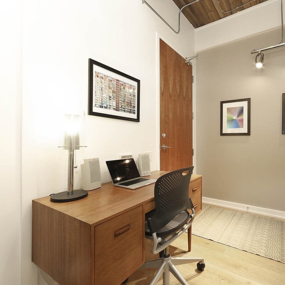 43 Hanna Ave - Photo 5 of 7