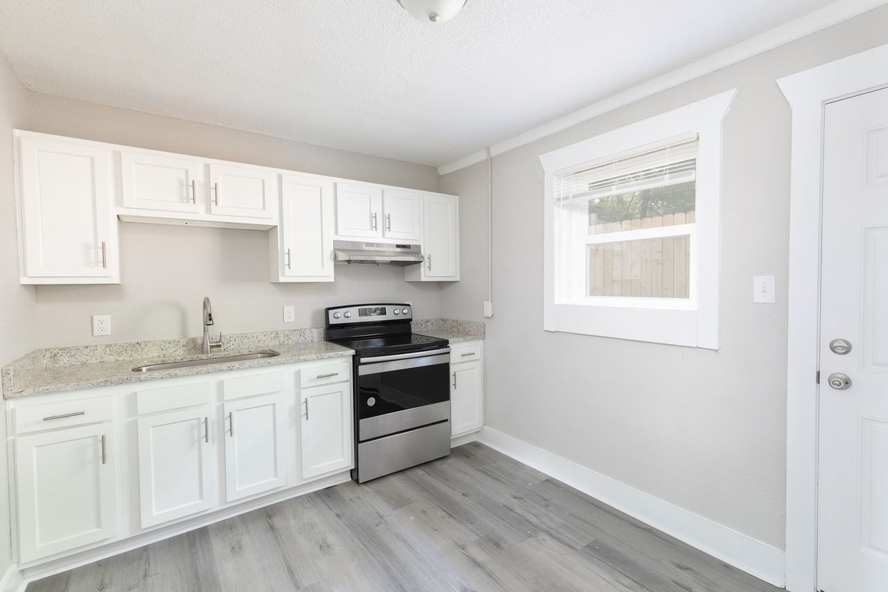 5013 Georgia Rd - Photo 2 of 7