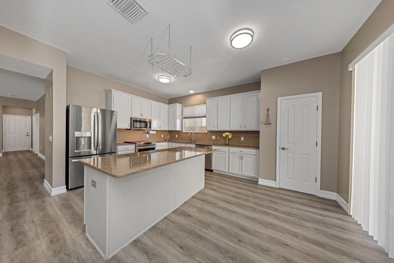 12107 Fern Haven Ave #1 - Photo 4 of 46