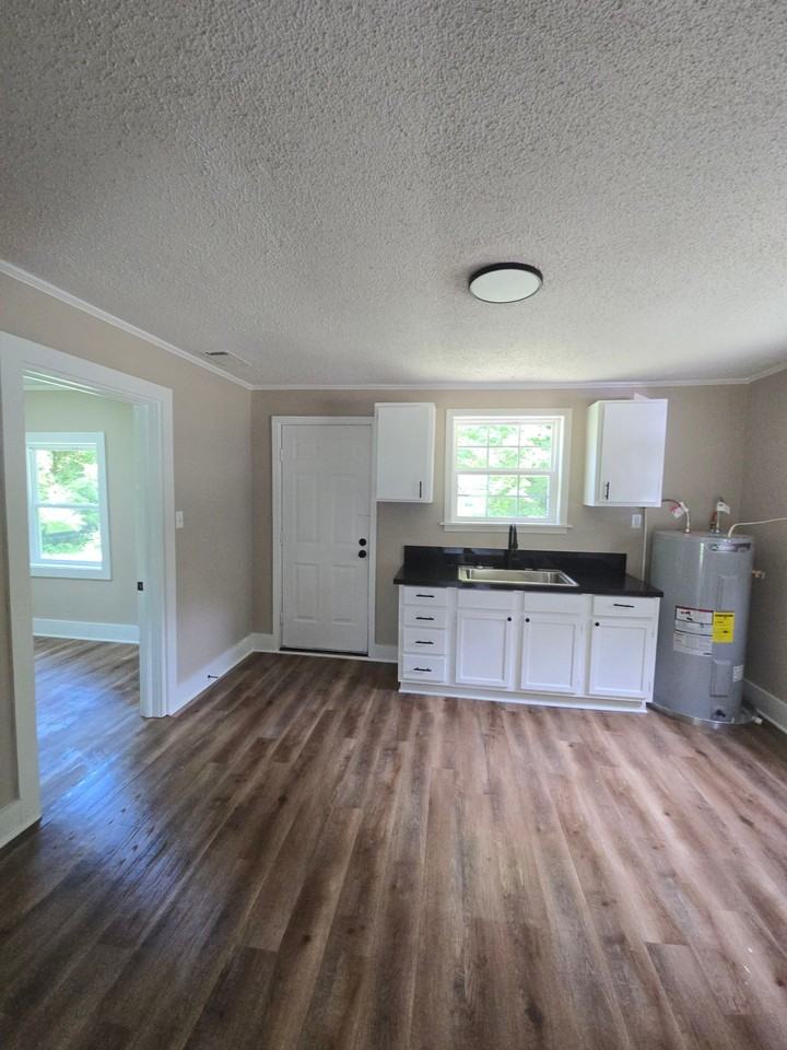 60 Tommy Rd #1 - Photo 2 of 7