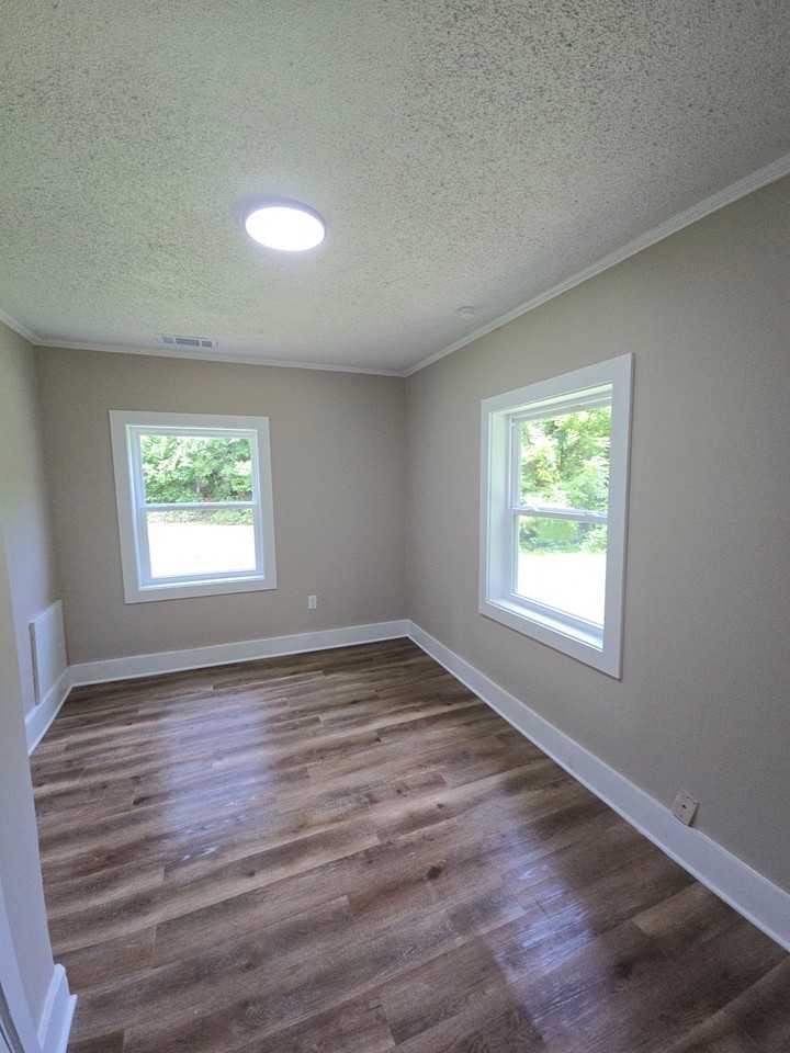 60 Tommy Rd #1 - Photo 5 of 7