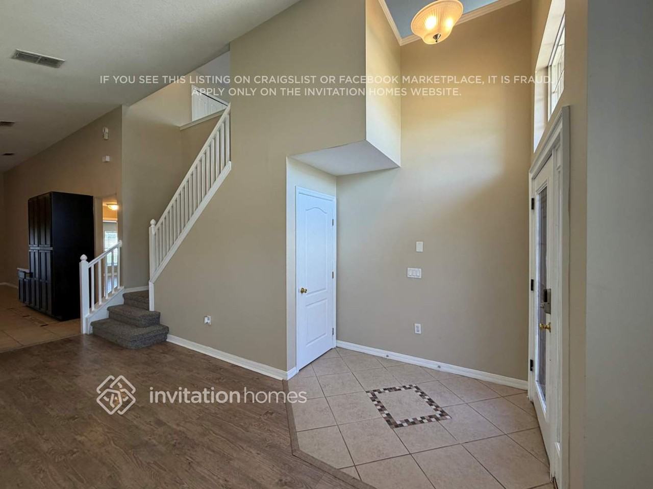 1129 Hacienda Cir - Photo 3 of 27