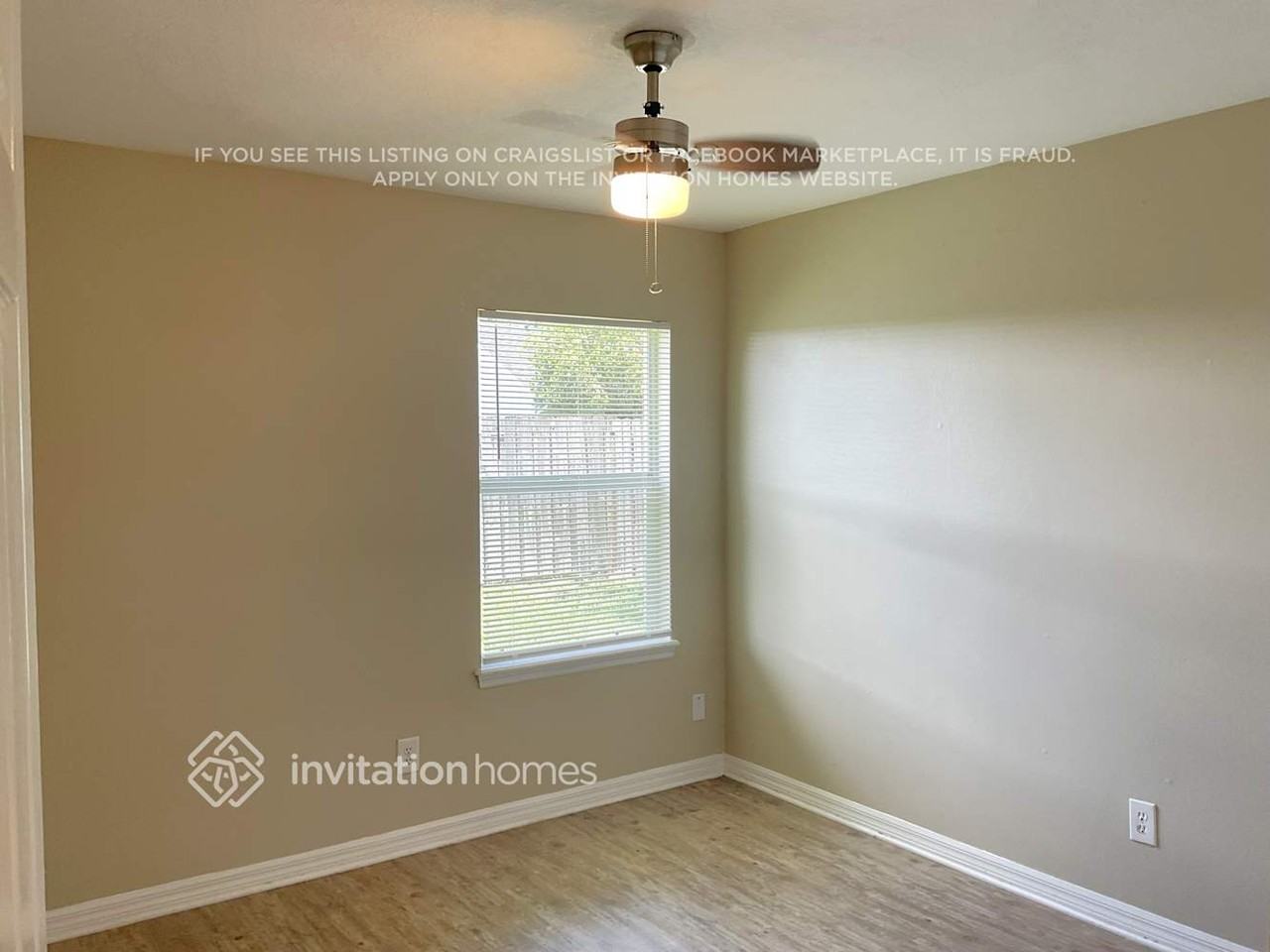 1798 Crane Creek Blvd - Photo 6 of 10