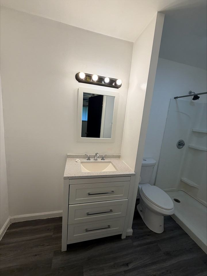 308 Kenbrook Dr #E - Photo 7 of 12