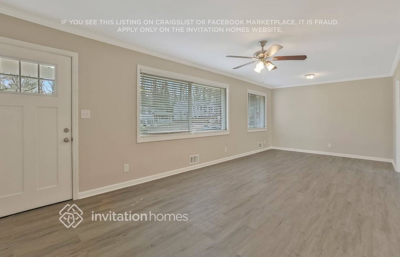 3140 Columbia Woods Dr - Photo 4 of 24