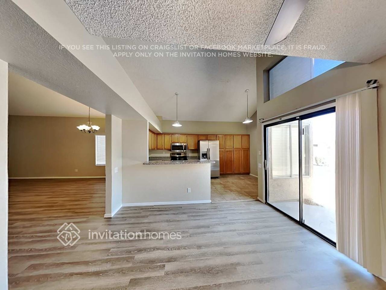 1117 E Jensen St - Photo 5 of 14